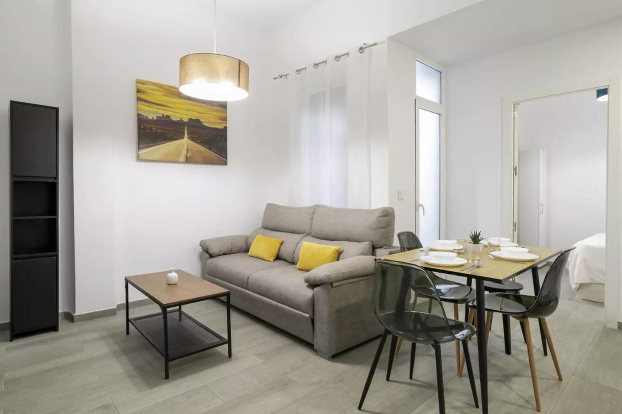 Fantastic Apartment In The Heart Of Alicante Bagian luar foto